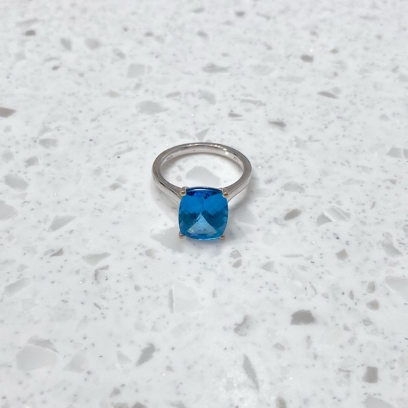 blue nile Jewelry - Blue Nile cushion cut size 6 blue topaz 14k white gold ring